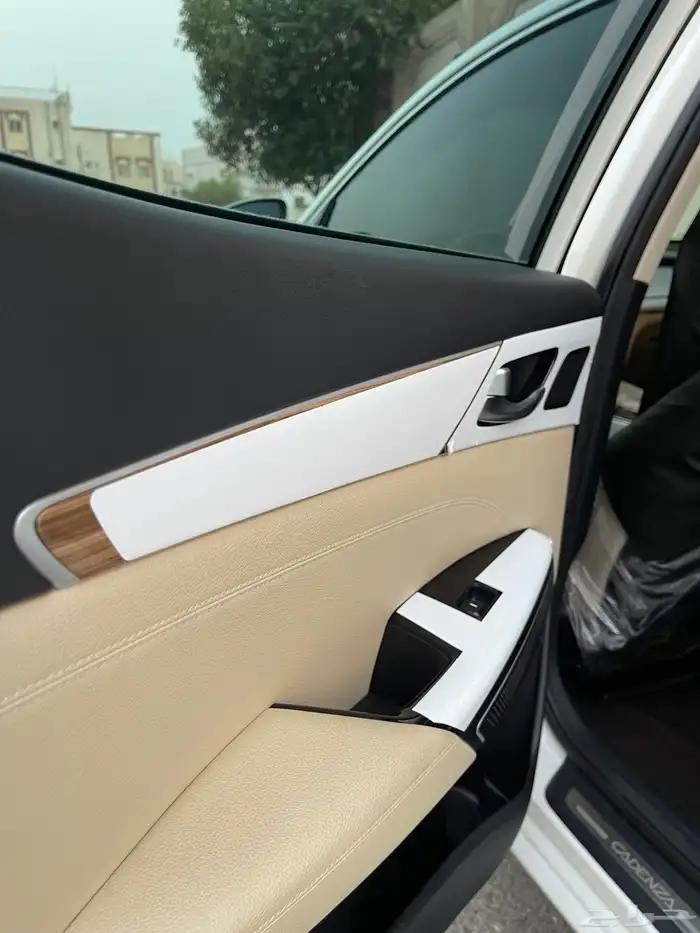 كيا كادينزا 2018 شبه الاصفار 62