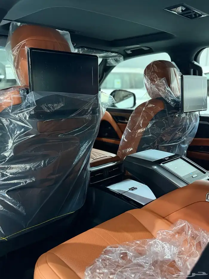 لكزس LX 600 بريمي VIP ابيض بلاك ادشن داخل - جملي نظام 50-50 22