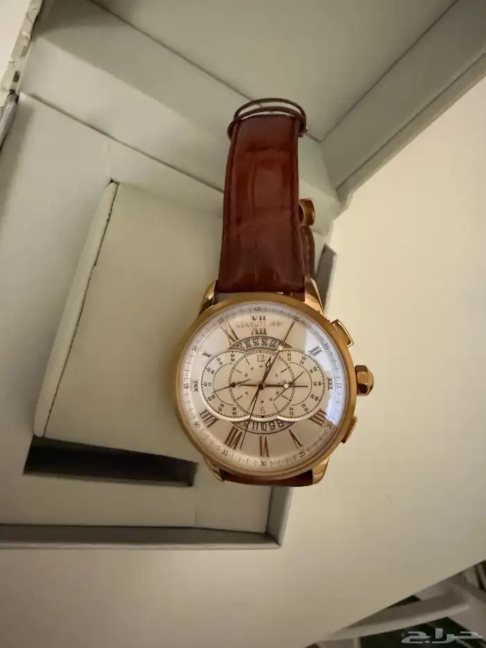 ساعة شيروتي فخمة و محفظة 1