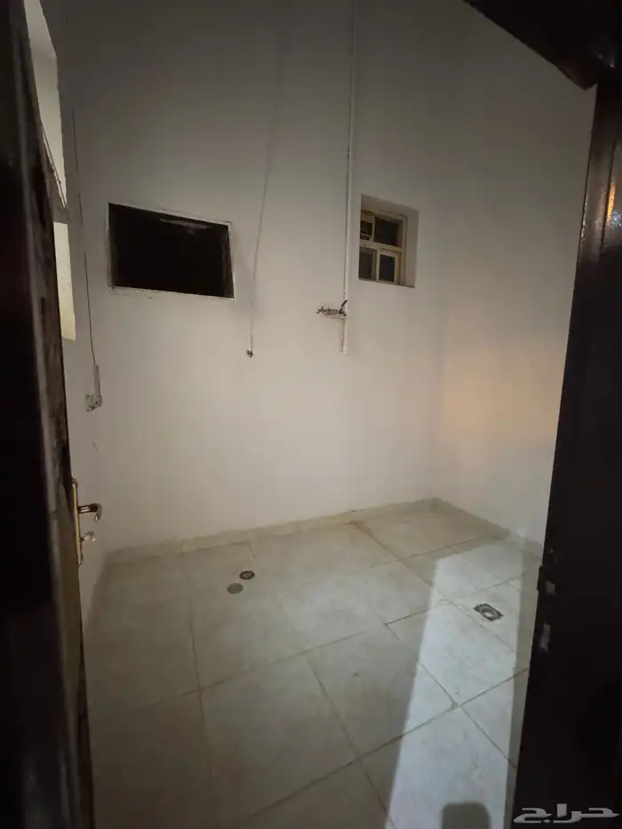 شقه دور ثاني حي البوادي للبيع 380 الف 7