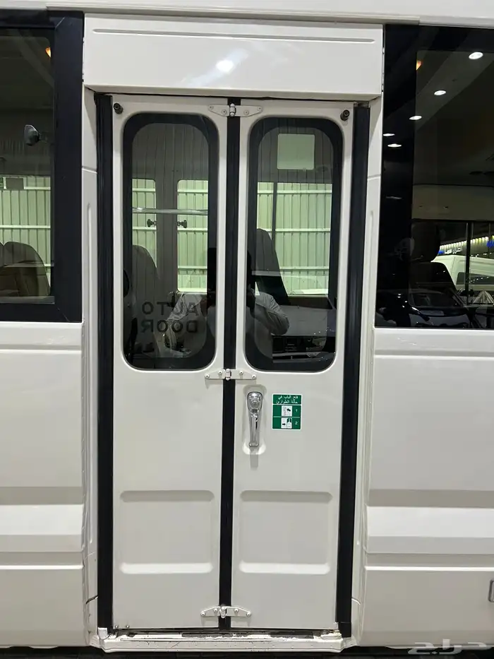 للبيع باص تويوتا كوستر موديل 2020 ديزل 7