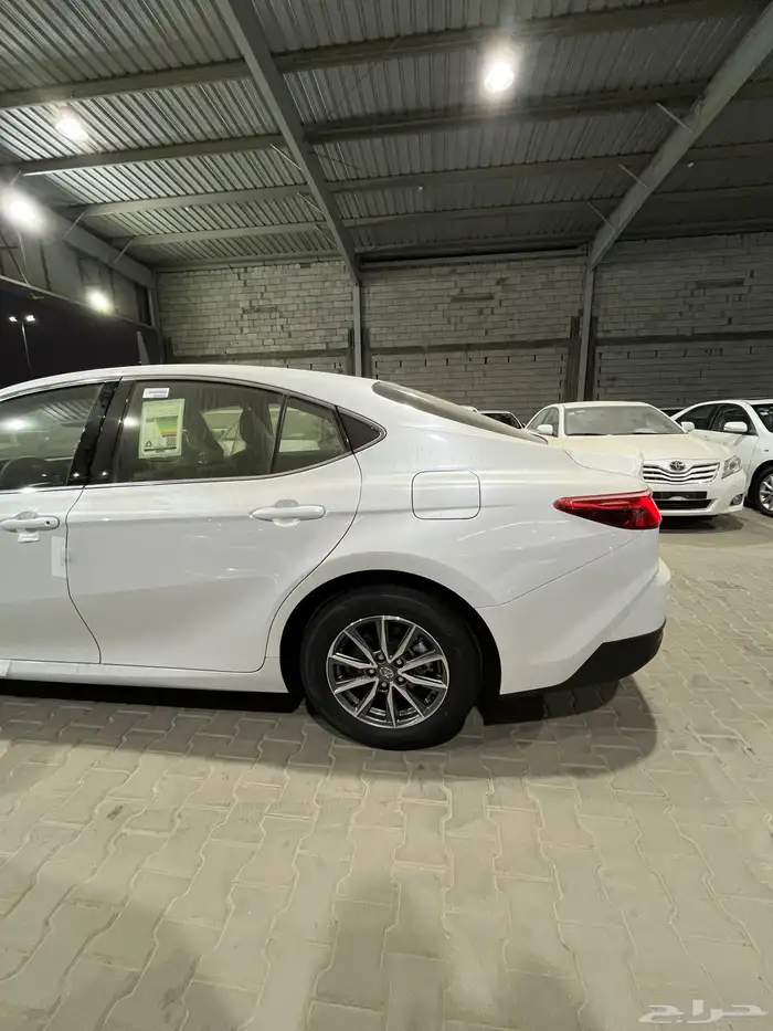 كامري E هايبرد 2025 7