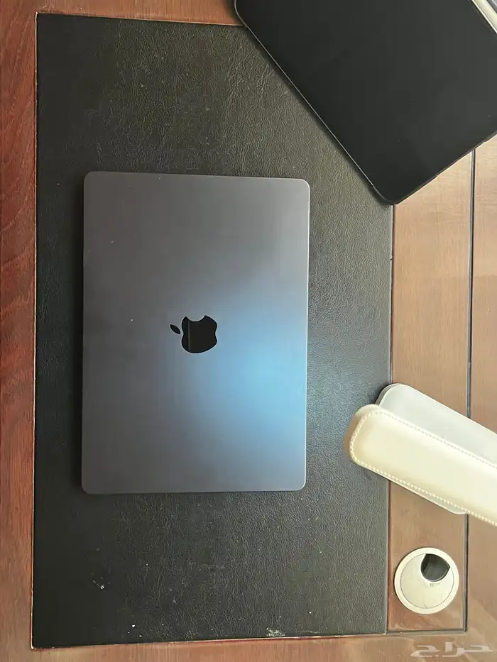 لابتوب   ماك بوك   macbook  كمبيوتر محمول   ابل   ماك اير 1