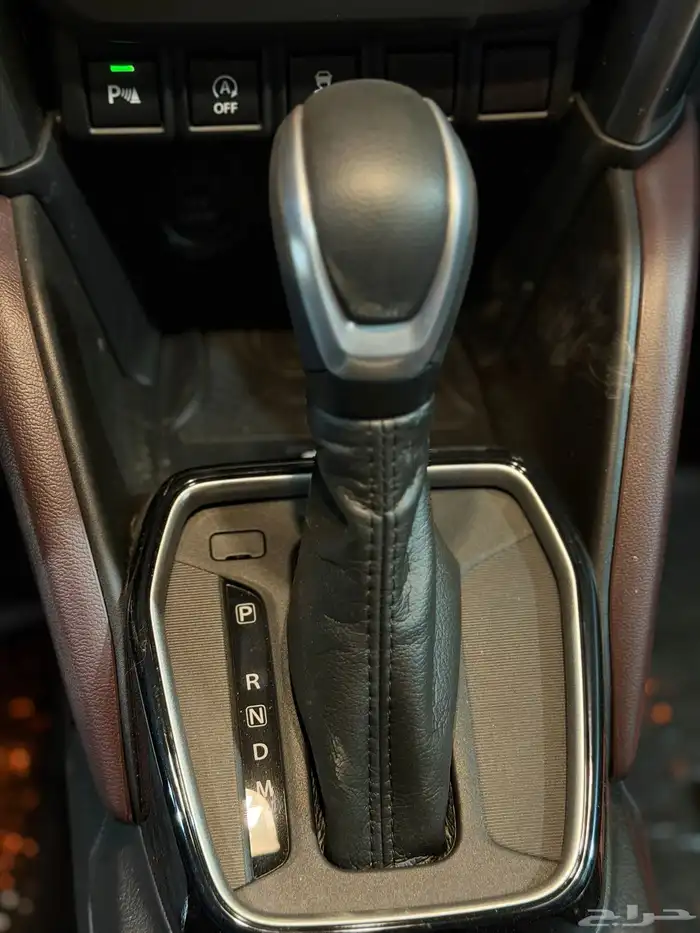 تويوتا اوربان فل سقف اسود بنزين 2026 نظام 50-50 13