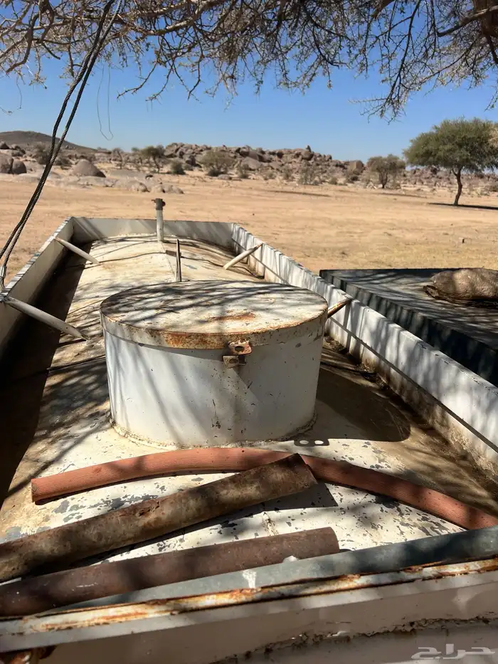 تانكي ماء 3 طن وصندقه 1