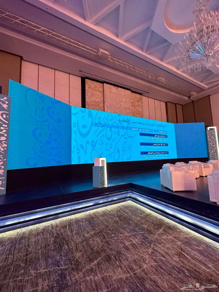 تاجير شاشات 8