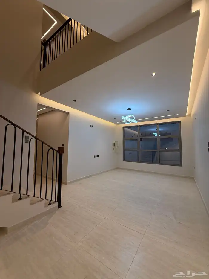 للبيع روف علوي 9 غرف سعر 750 الف قرب ضمك وكوبري باحص 16