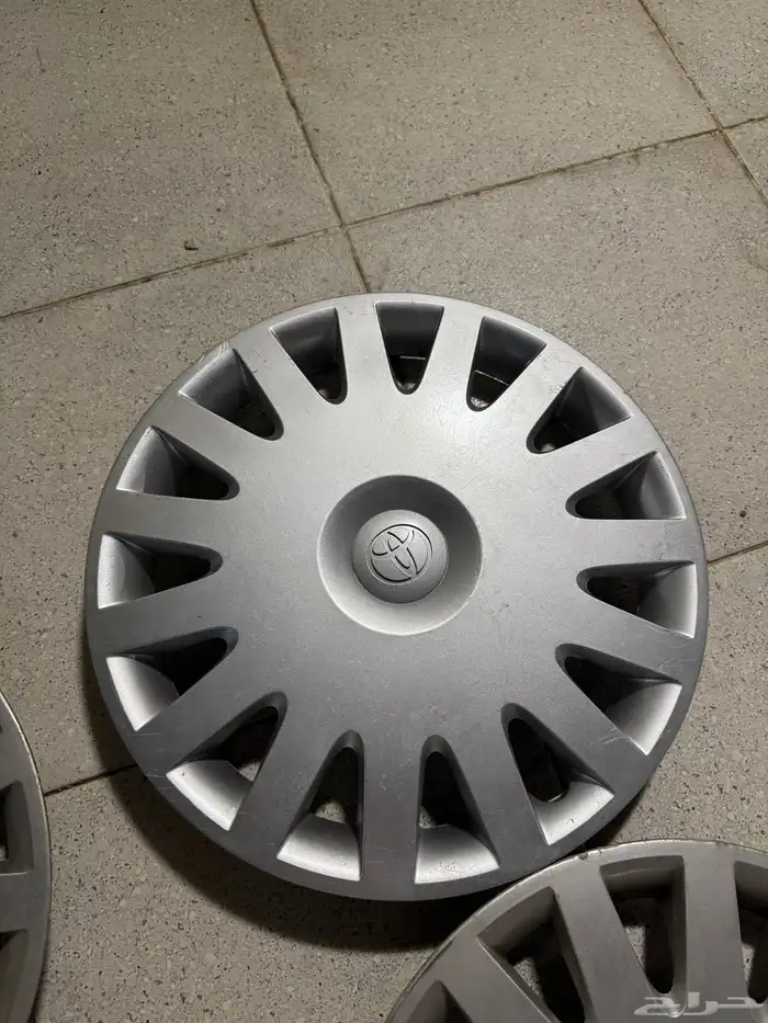 طقم طيس كامري 2006 و 2005 اصلي وكاله نظيف . 2