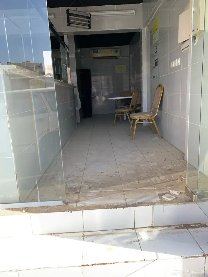 محل للتقبيل 4