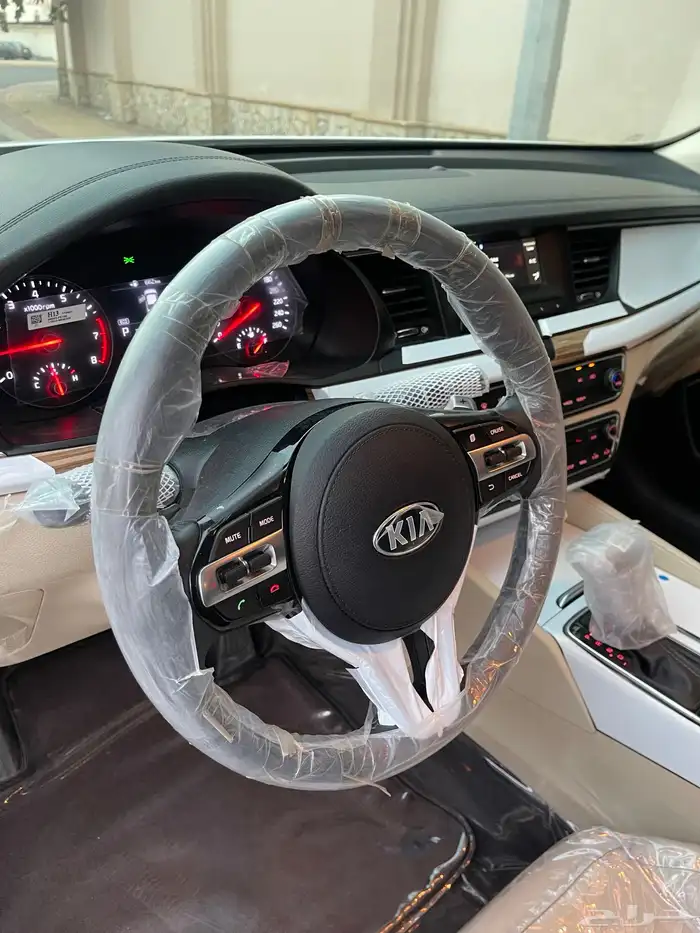 كيا كادينزا 2018 شبه الاصفار 41