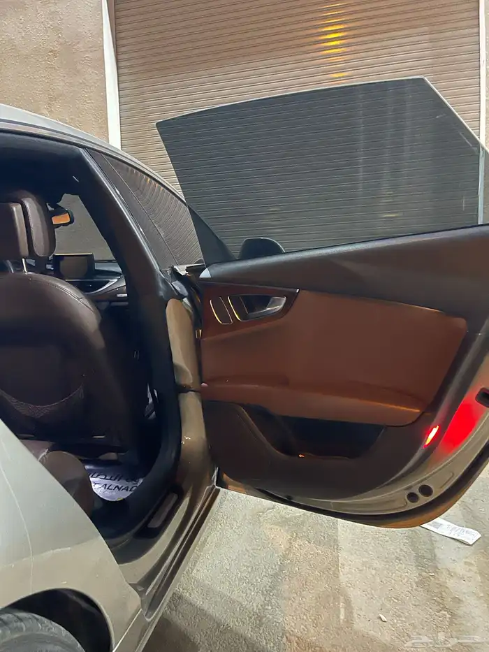 للبيع اودي A7 11