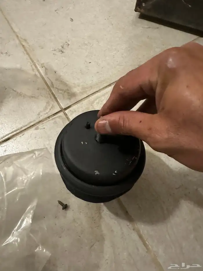 للبيع قطع غيار كابرس ولومينا من 2000 إلى 2006 6