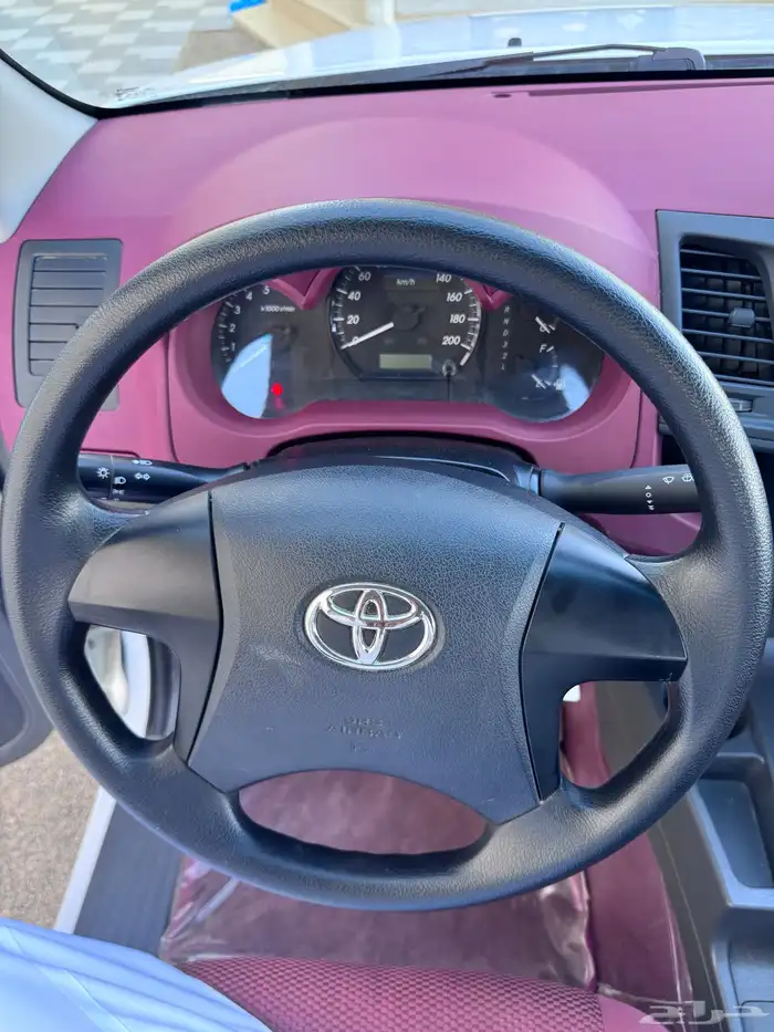 هايلوكس ( مخزن بريمي ) 92