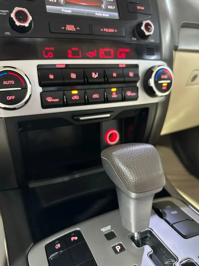 كيا موهافي 2020 نص فل مخززن وكالة بدي ومحركات بحالة المصنع 32