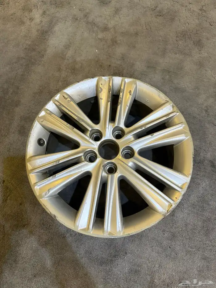 جنوط مستعملة لكزسes350 موديل 2014 ا 1