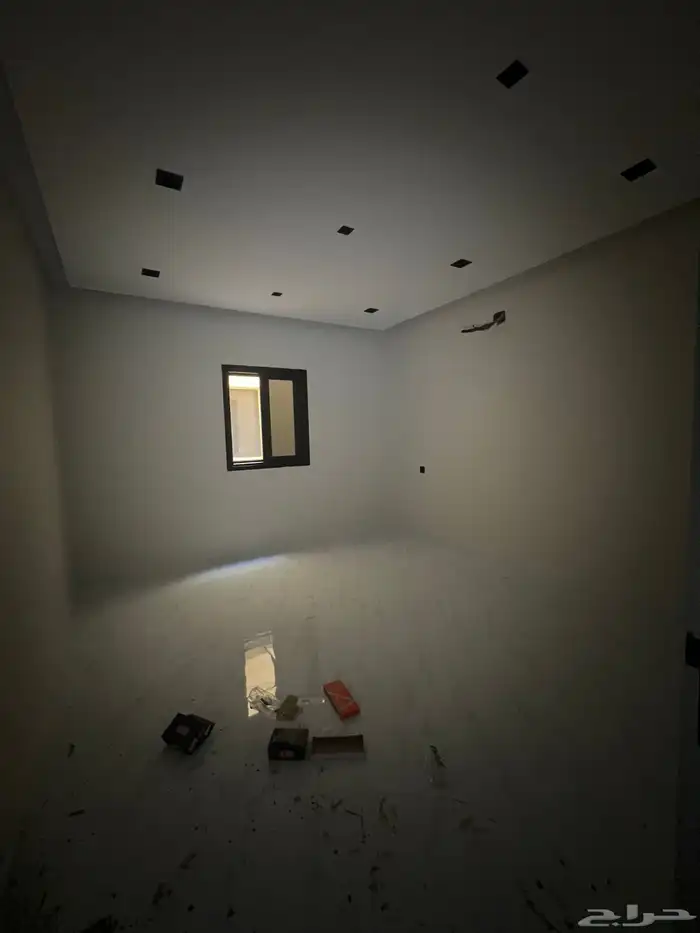 دور جديد للبيع بالعوينة موقع ممتاز وعلى الكود السعودي تامين 15