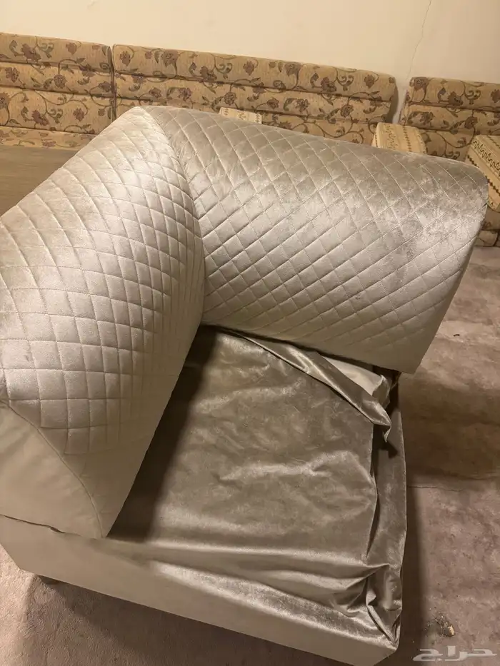 كنب التواصل على رقم جوال 0