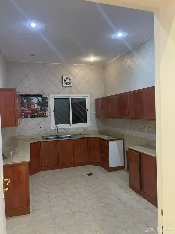 دور ارضي للايجار حي الياسمين 5