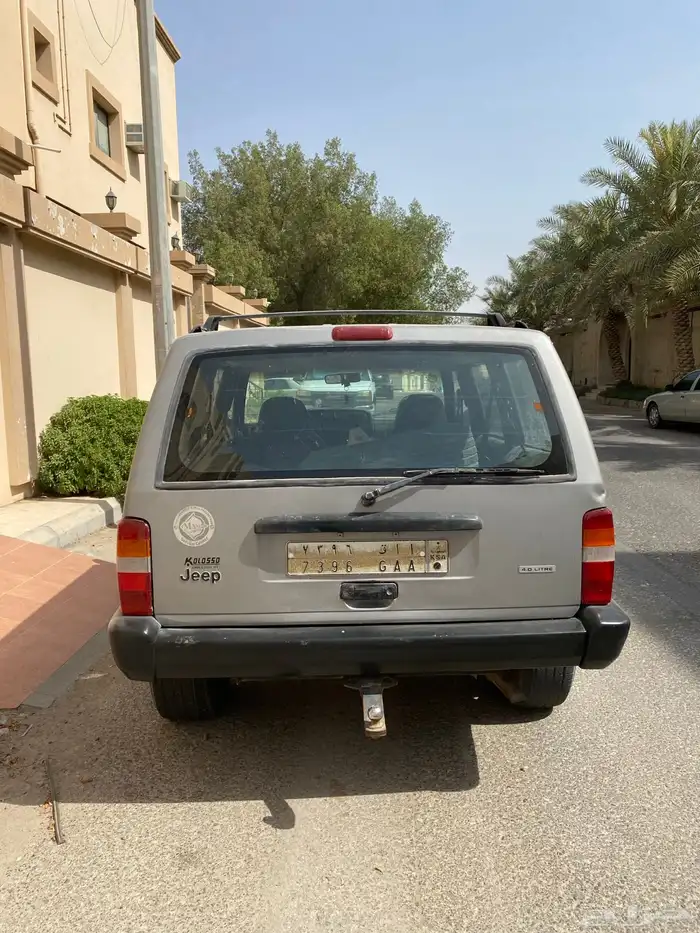 جيب شروكي 2000 2