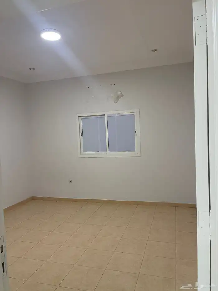 دور ارضي للايجار حي الياسمين 6