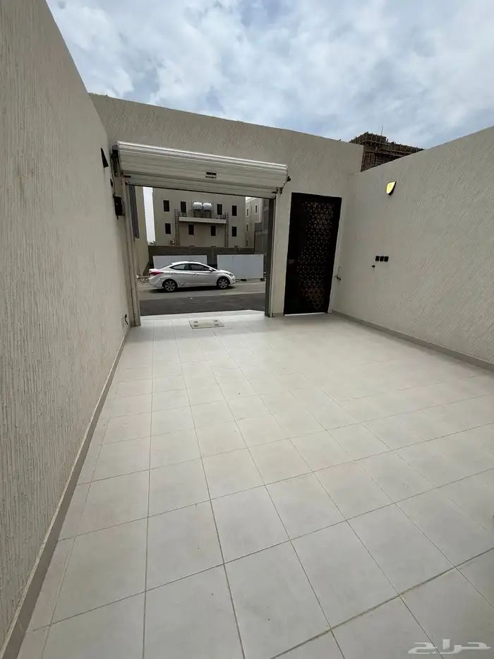 للبيع ارواف ارضيه وعلويه بحوش وسطح خاص الزهور المحاله ابها 25