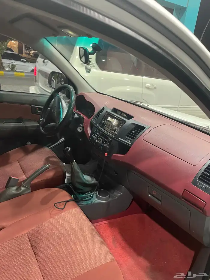 هايلكس غماره 2015للبيع 8