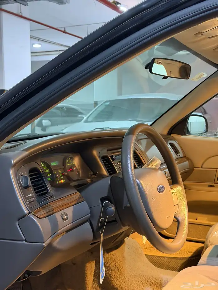 فورد كروان فكتوريا ( صنف ) 12