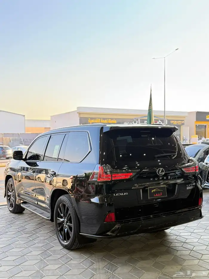 لكزس - 2019 - LX570 - فل كامل 5