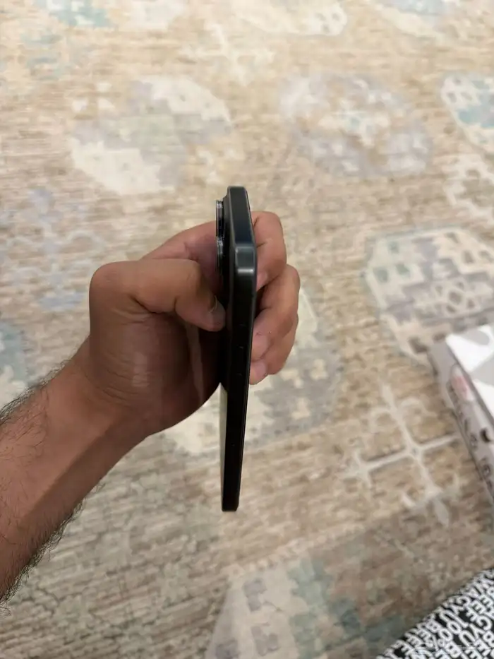 ايفون 15 بروماكس بحالة الجديد 6