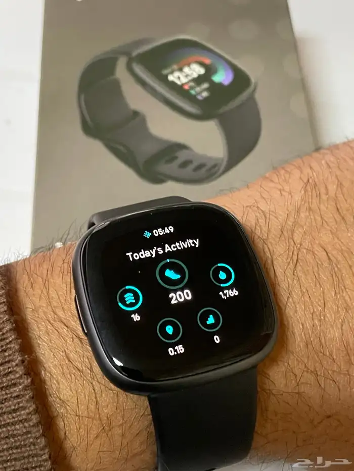 ساعة Fitbit Versa 4 الأصلية 6