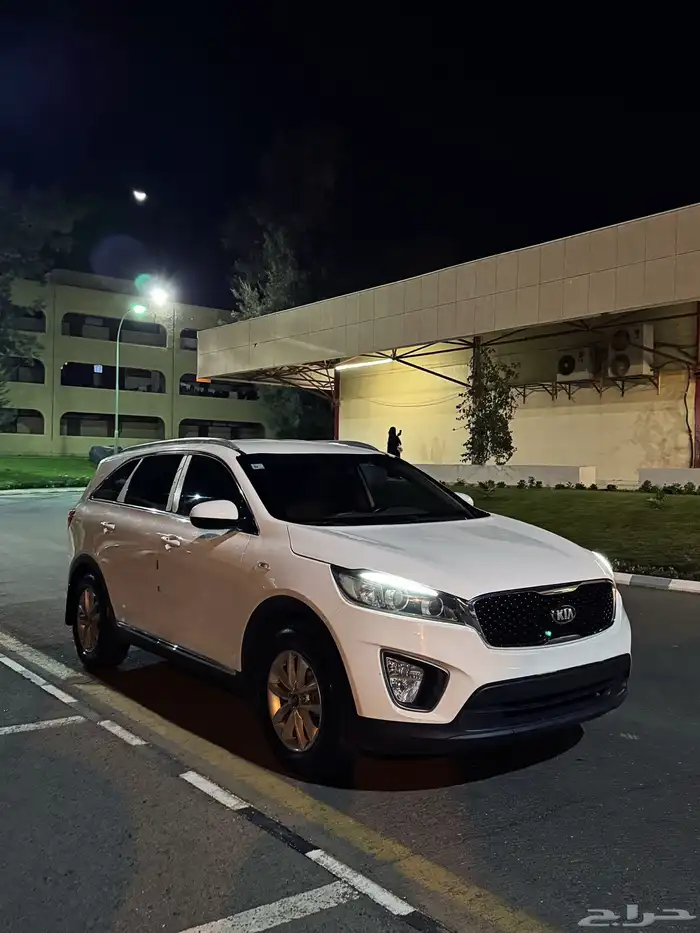 كيا سورينتو موديل 2016 ممشى 250 كم نظيفة جدا 1