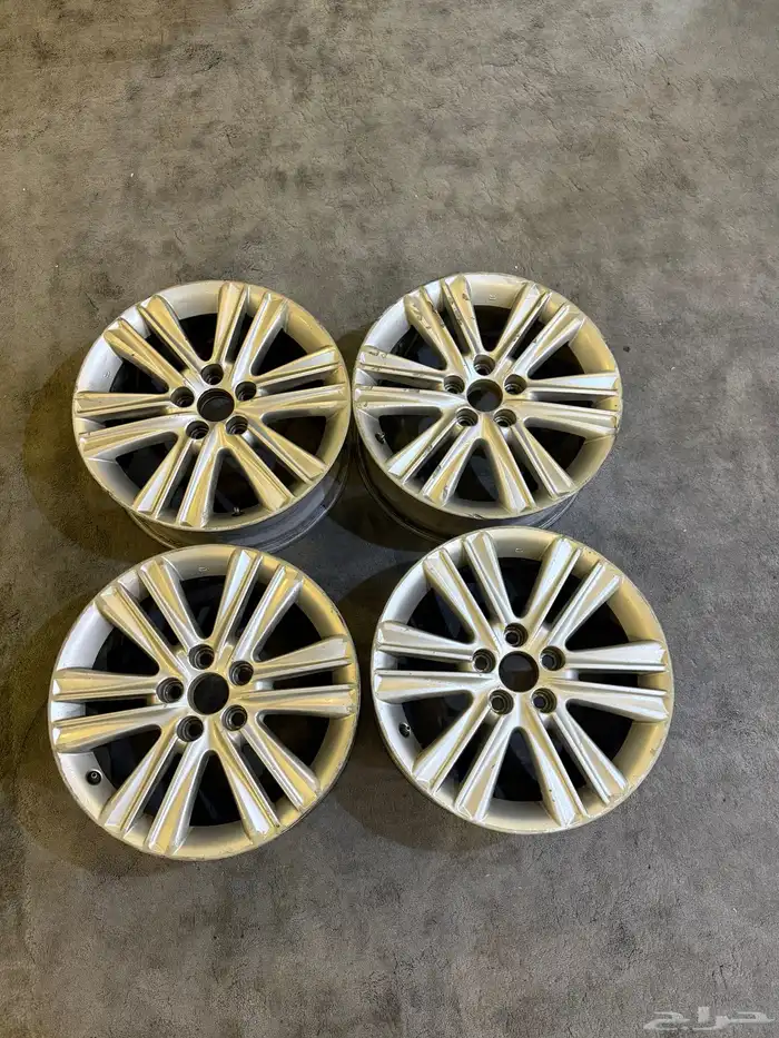 جنوط مستعملة لكزسes350 موديل 2014 ا 0