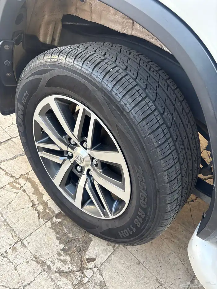 فورتشنر 2017 فل كامل ممشى 190 الف VX SR5 V6 السعر لقطة 29