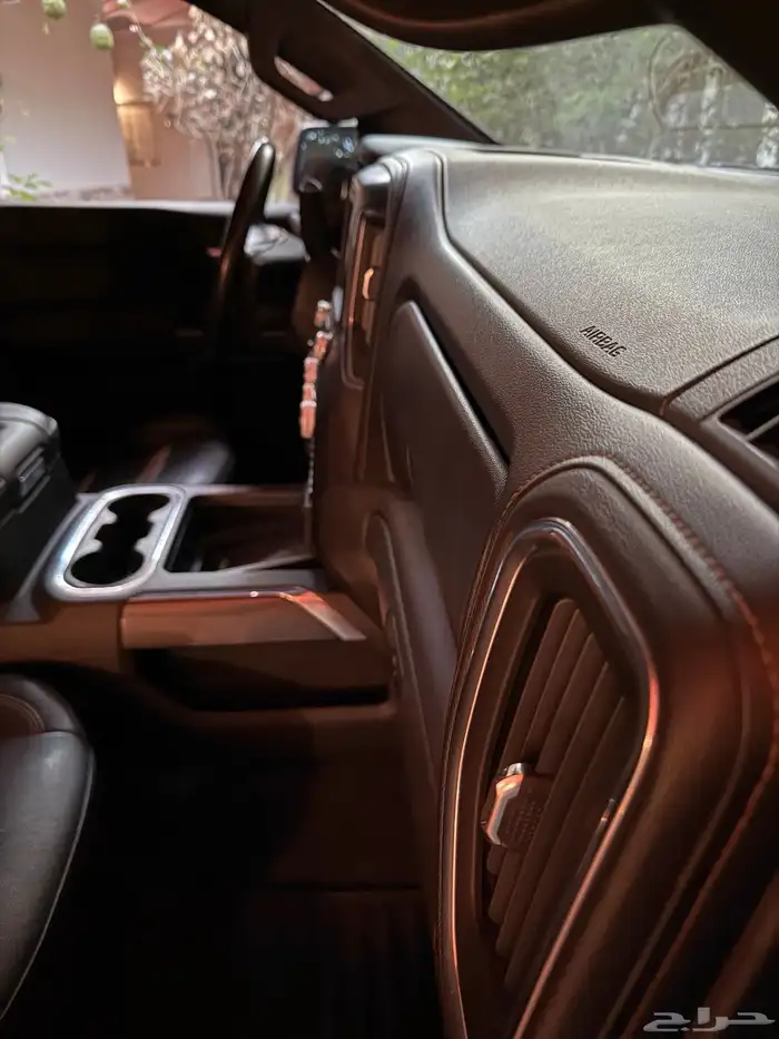 سييرا AT4 نظيف رمادي 22