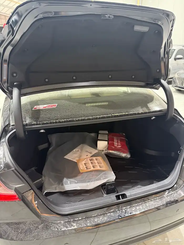 كامري E بنزين 2025 أسود اقل سعر بالسوق 11