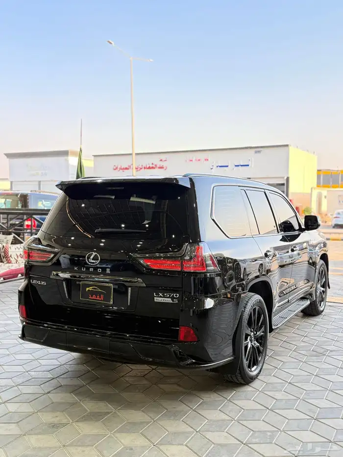 لكزس - 2019 - LX570 - فل كامل 6