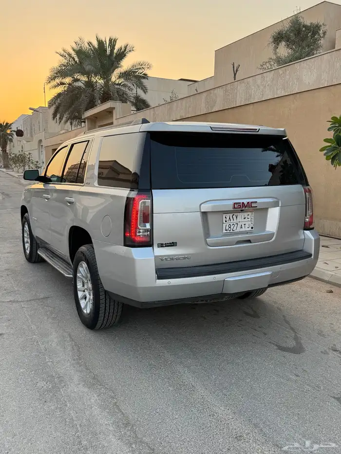 للبيع يوكن SLE 2015 نظيف 3