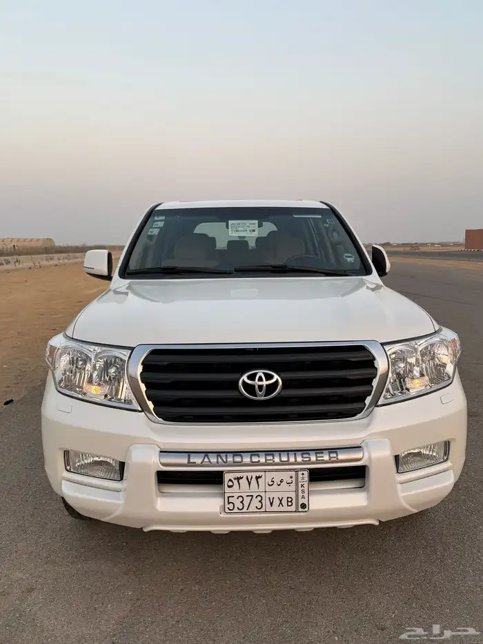 جيب لاندكروزر 2011((مخزن )) 7