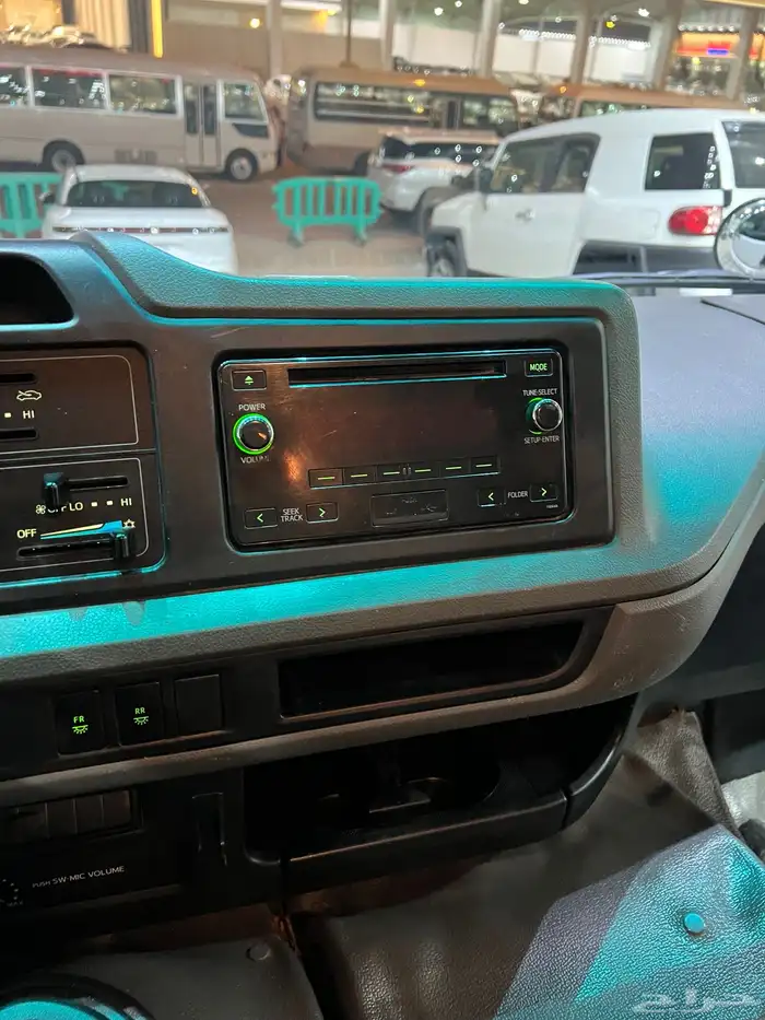 للبيع باص تويوتا كوستر موديل 2020 ديزل 21