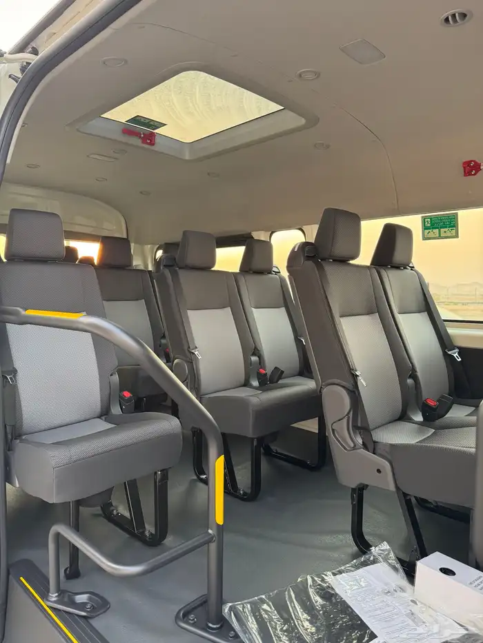 تويوتا هايس 2026 ديزل قير عادي 13 راكب ( باقل سعر ) 9