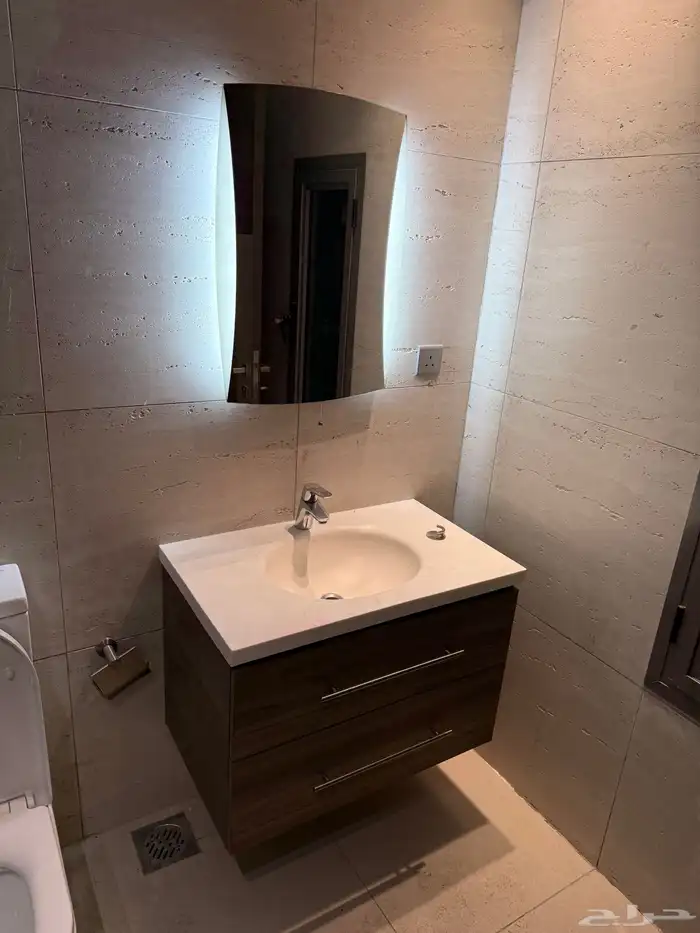 تجهيزات شقة أساسية نظيفة 15