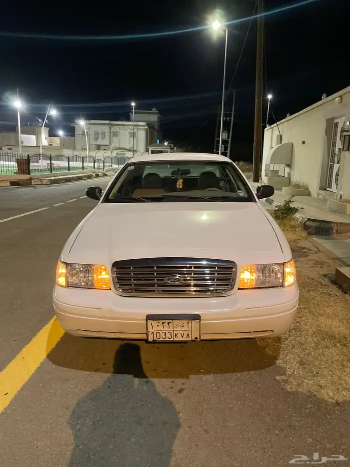 فورد فكتوريا 2010 للبيع او البدل المناسب 0