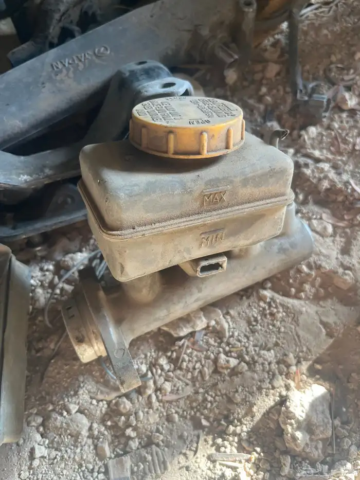 قطع سيارة سوبارو موديل 98 34