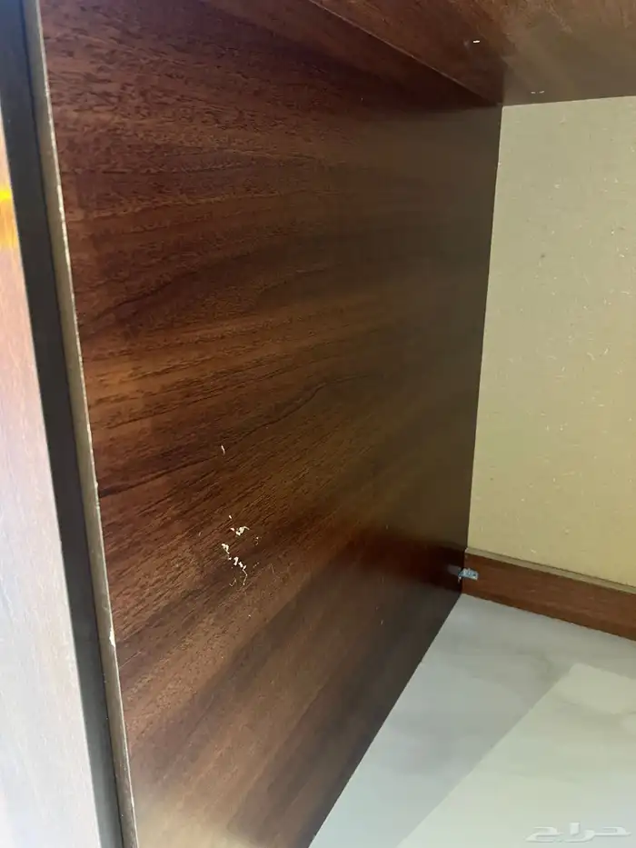 طاولة مكتبية 1