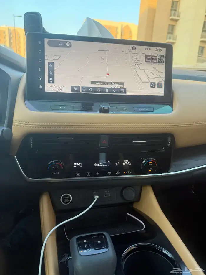 نيسان إكس تريل فل كامل سقف اسود جلد جملي 11