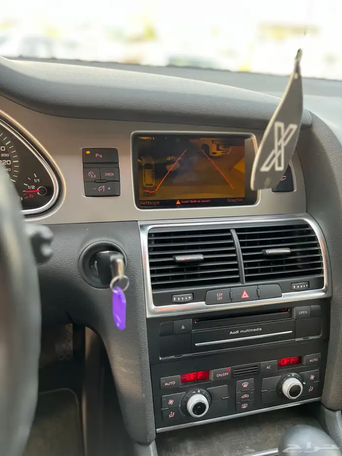 اودي Q7 استخدام تظيف 10