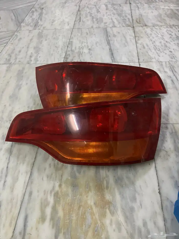 اسطبات خلفية اودي Q7 2009 3