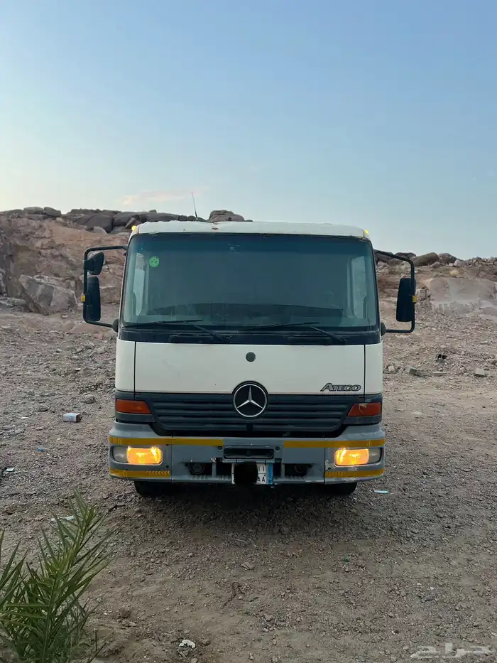 شاحنة مرسيدس 1517 اتيقو   اتيكو   وايت ماء 2004 1