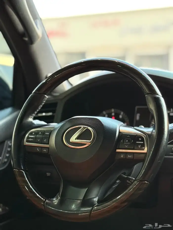 لكزس - 2019 - LX570 - فل كامل 20