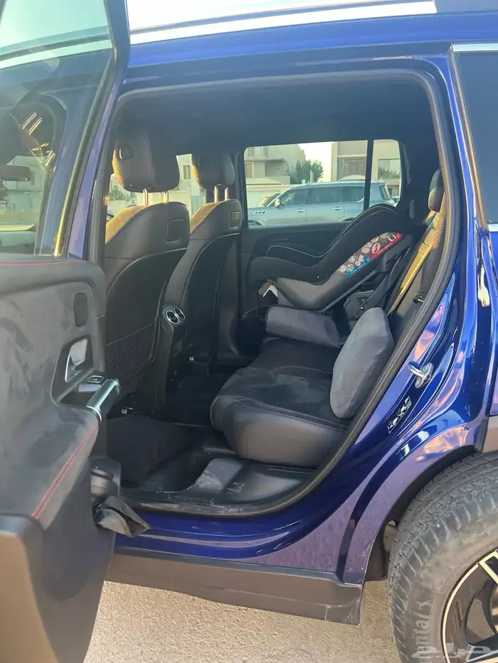 مرسيدس GLB 200 AMG 9